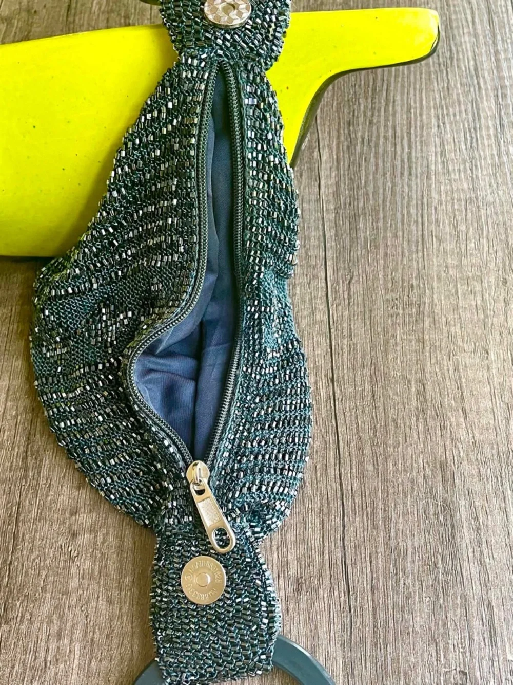 Ricki Designs Beaded Ring Handle Wristlet Bag Purse Blue/Black Sparkle Magnetic